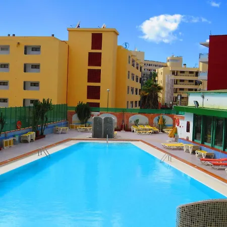 Near The Sea Arenas Appartement *